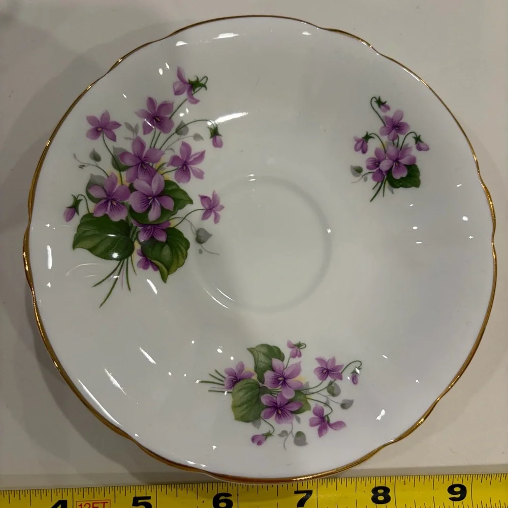Windsor/Tuscon China violet Floral Tea Set with Gold Trim England